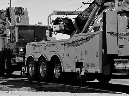 towing-wrecker-truck-2026-01-08-06-03-30-utc
